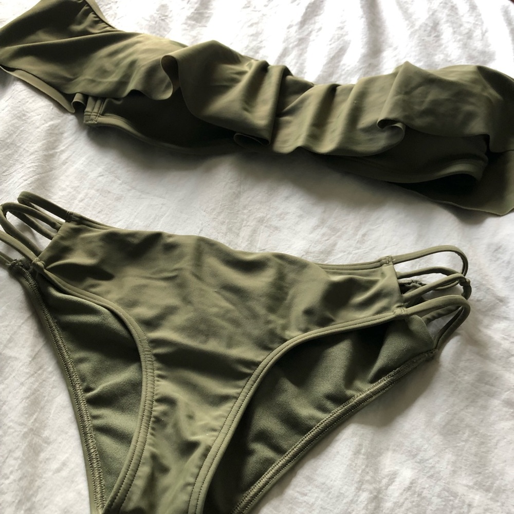 Hollister bikini set